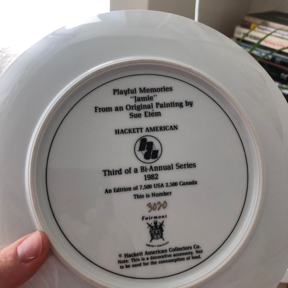 1982 Collector’s Plate - Picture 7 of 15
